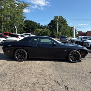 صورة 10 لـ 2023 Dodge CHALLENGER R/T SCAT PACK