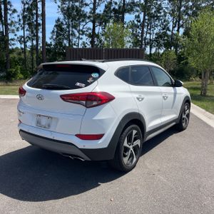 HYUNDAI TUCSON VALUE - 8