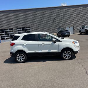 FORD ECOSPORT SE - 10