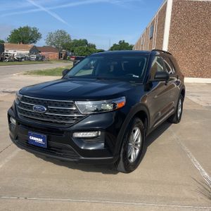 FORD EXPLORER XLT - 1