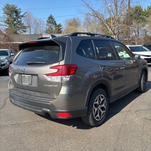 SUBARU FORESTER PREMIUM - 8