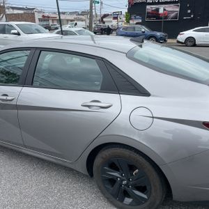 HYUNDAI ELANTRA SEL - 6