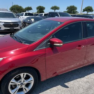 FORD FOCUS SE - 2