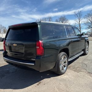 CHEVROLET SUBURBAN LTZ - 8