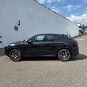 PORSCHE CAYENNE COUPE - 3