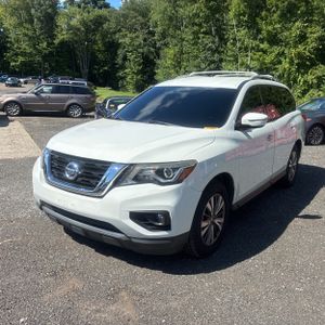 صورة 1 لـ 2017 Nissan PATHFINDER SV
