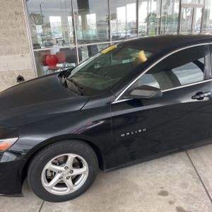 CHEVROLET MALIBU LS - 2