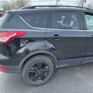 FORD ESCAPE SE - 9