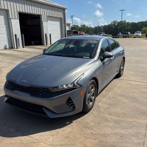KIA K5 LXS - 1