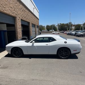 2021 Dodge CHALLENGER GT — фото 3