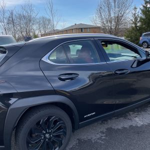 LEXUS UX 250H F SPORT - 9