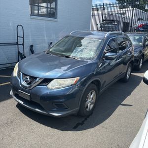 2015 Nissan ROGUE SV 照片 1