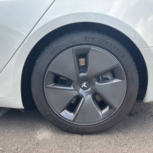2021 Tesla MODEL 3 LONG RANGE — миниатюра 17