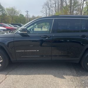 JEEP GRAND CHEROKEE L LIMITED - 4