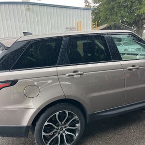صورة 9 لـ 2022 LAND Rover RANGE ROVER SPORT SE