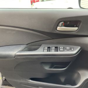 صورة 68 لـ 2016 Honda CR-V LX