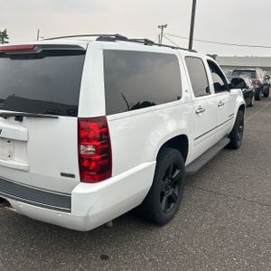 صورة 9 لـ 2010 Chevrolet SUBURBAN LTZ