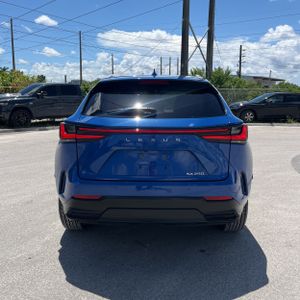 صورة 7 لـ 2022 Lexus NX 250 PREMIUM