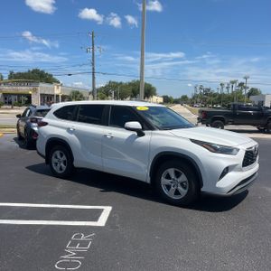 2023 Toyota HIGHLANDER LE 照片 10