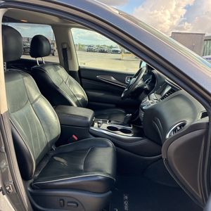 2019 Infiniti QX60 LUXE — фото 32