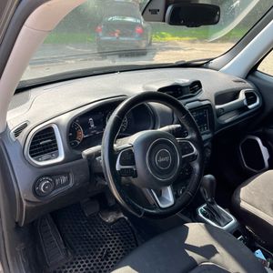 صورة 36 لـ 2021 JEEP RENEGADE LATITUDE