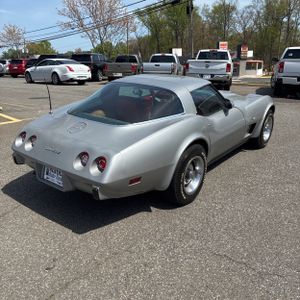CHEVROLET CORVETTE L 82 - 8