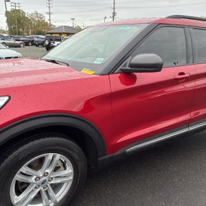 FORD EXPLORER XLT - 2