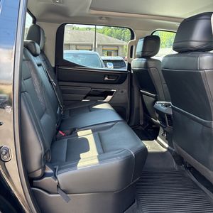 2022 Toyota TUNDRA LIMITED thumbnail 35