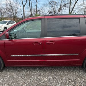 CHRYSLER TOWN & COUNTRY TOURING - 4
