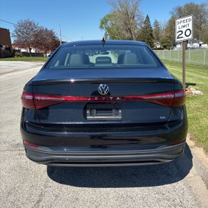 VOLKSWAGEN JETTA SE - 7