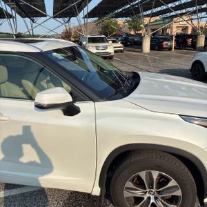صورة مصغرة 13 لـ 2023 Toyota HIGHLANDER XLE