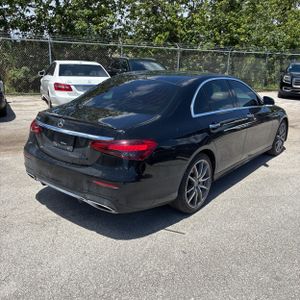 MERCEDES-BENZ E-CLASS - 7