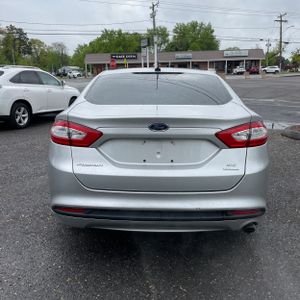 FORD FUSION SE - 7