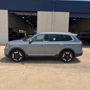 صورة 3 لـ 2025 KIA TELLURIDE S