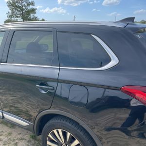 2020 Mitsubishi OUTLANDER SEL — фото 6