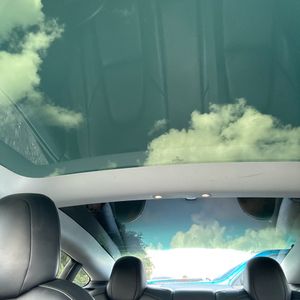 صورة 38 لـ 2022 Tesla MODEL 3 BASE