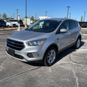 FORD ESCAPE SE - 1