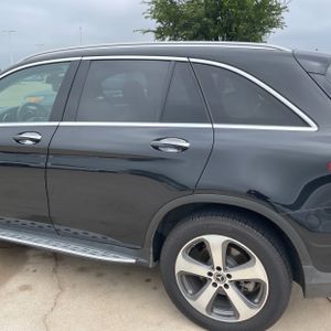 MERCEDES-BENZ GLC - 6