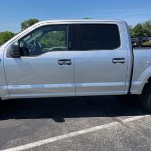 FORD F-150 XLT - 4