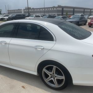 MERCEDES-BENZ E-CLASS - 6