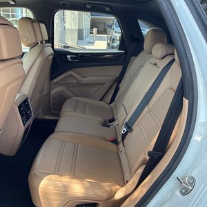 صورة مصغرة 32 لـ 2022 Porsche CAYENNE