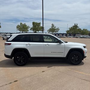 JEEP GRAND CHEROKEE ALTITUDE 4X4 - 10