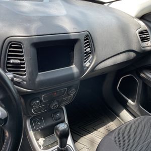 صورة مصغرة 37 لـ 2020 JEEP COMPASS LATITUDE