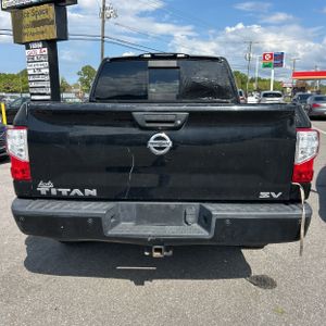 Nissan Titan SV - 7