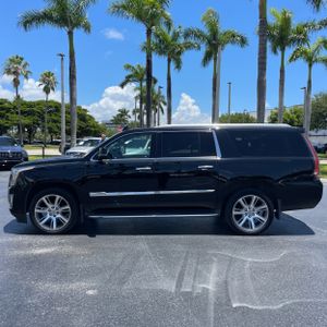 2016 Cadillac ESCALADE LUXURY COLLECTION photo 3