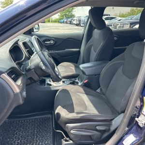 صورة مصغرة 32 لـ 2016 JEEP CHEROKEE LATITUDE