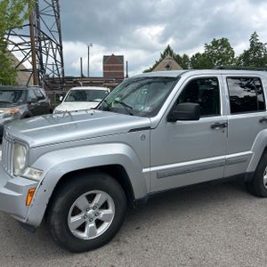 صورة 2 لـ 2010 JEEP LIBERTY SPORT
