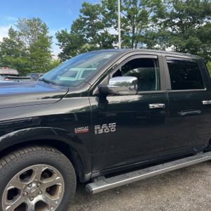2015 RAM 1500 LARAMIE photo 2
