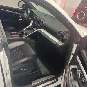 صورة مصغرة 30 لـ 2020 Lamborghini URUS BASE