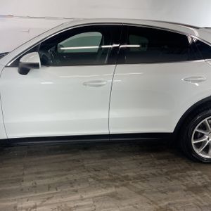 PORSCHE CAYENNE COUPE - 4